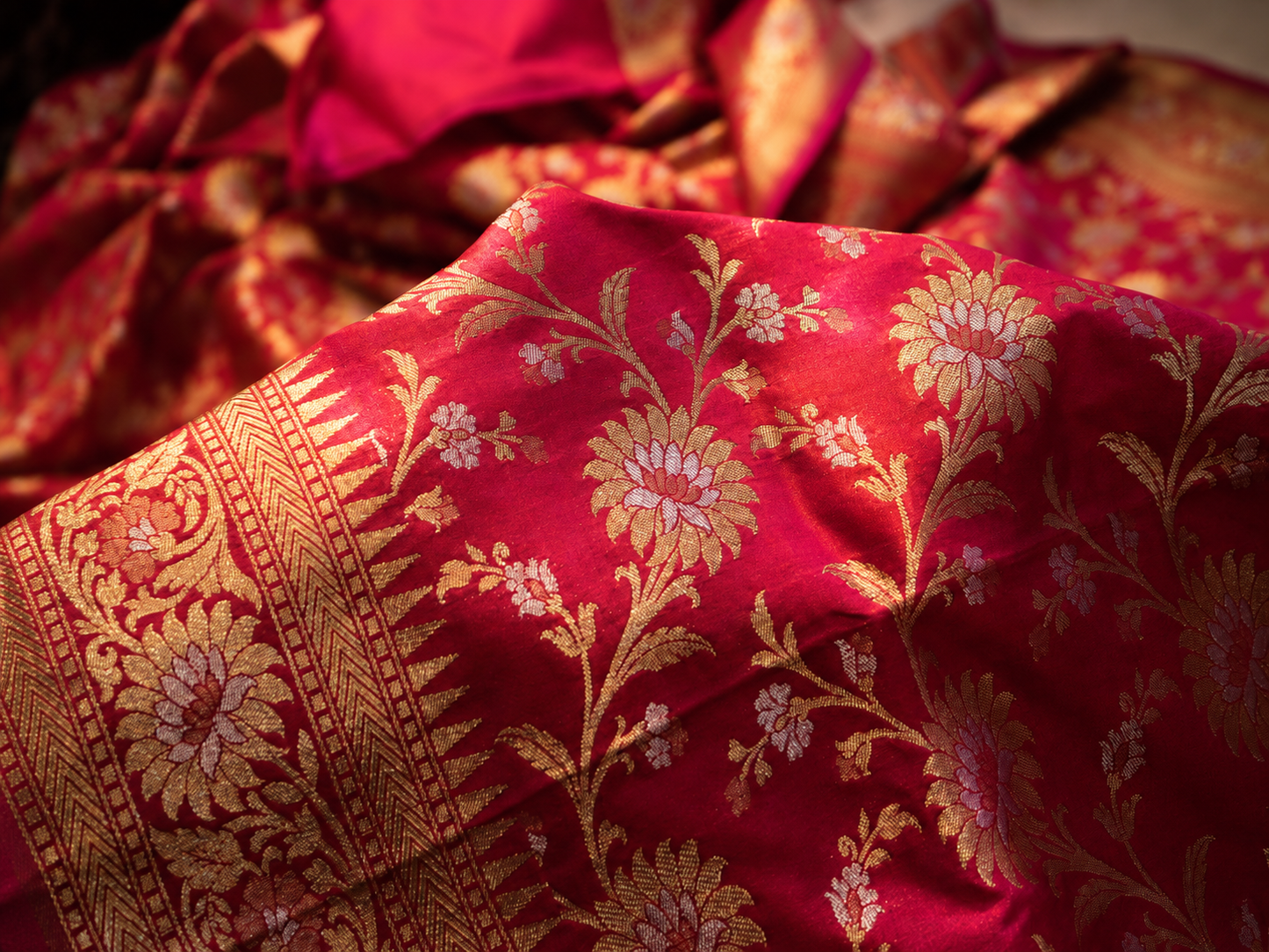 “The French Fuchsia” Premium Banarasi Saree