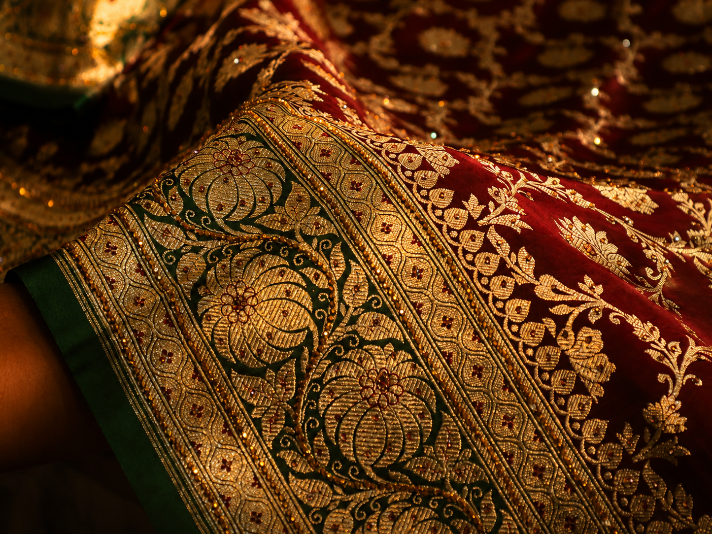 “The Deep Maroon & Emerald Green" Premium Banarasi Silk Saree