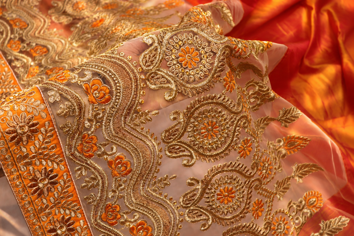 "The Sunset Ombre" Premium Vibrant Dual-Tone Designer Saree