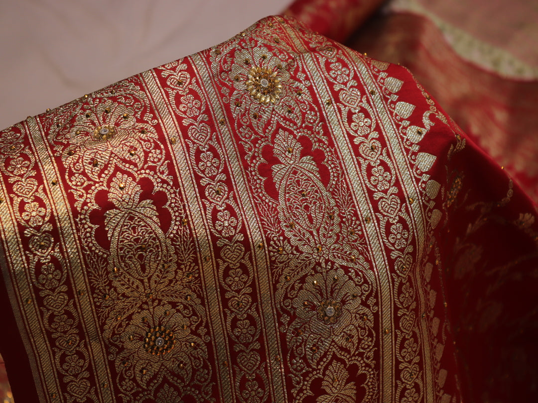 “The Floral White” Premium Bridal Banarasi Silk Saree