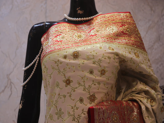 “The Floral White” Premium Bridal Banarasi Silk Saree
