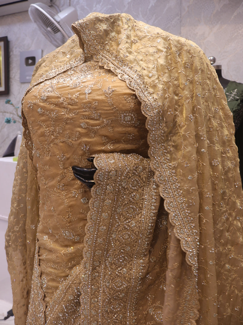 “The Golden” Premium Designer Saree with Veil