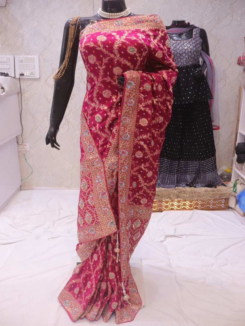 “The Deep Magenta” Premium Antique Hand-Crafted Banarasi Bandani Chiffon Saree