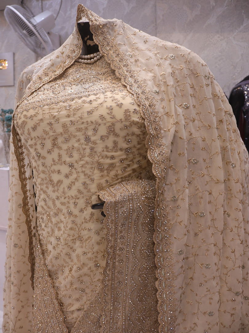 “The Ceramic White” Premium Designer Saree with Veil