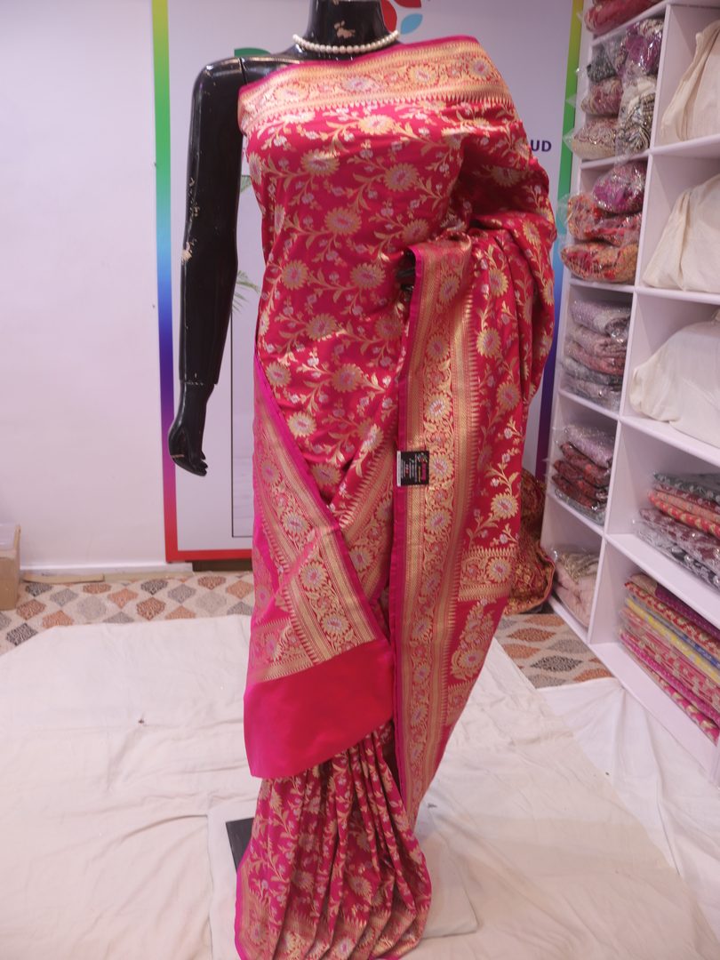 “The French Fuchsia” Premium Banarasi Saree