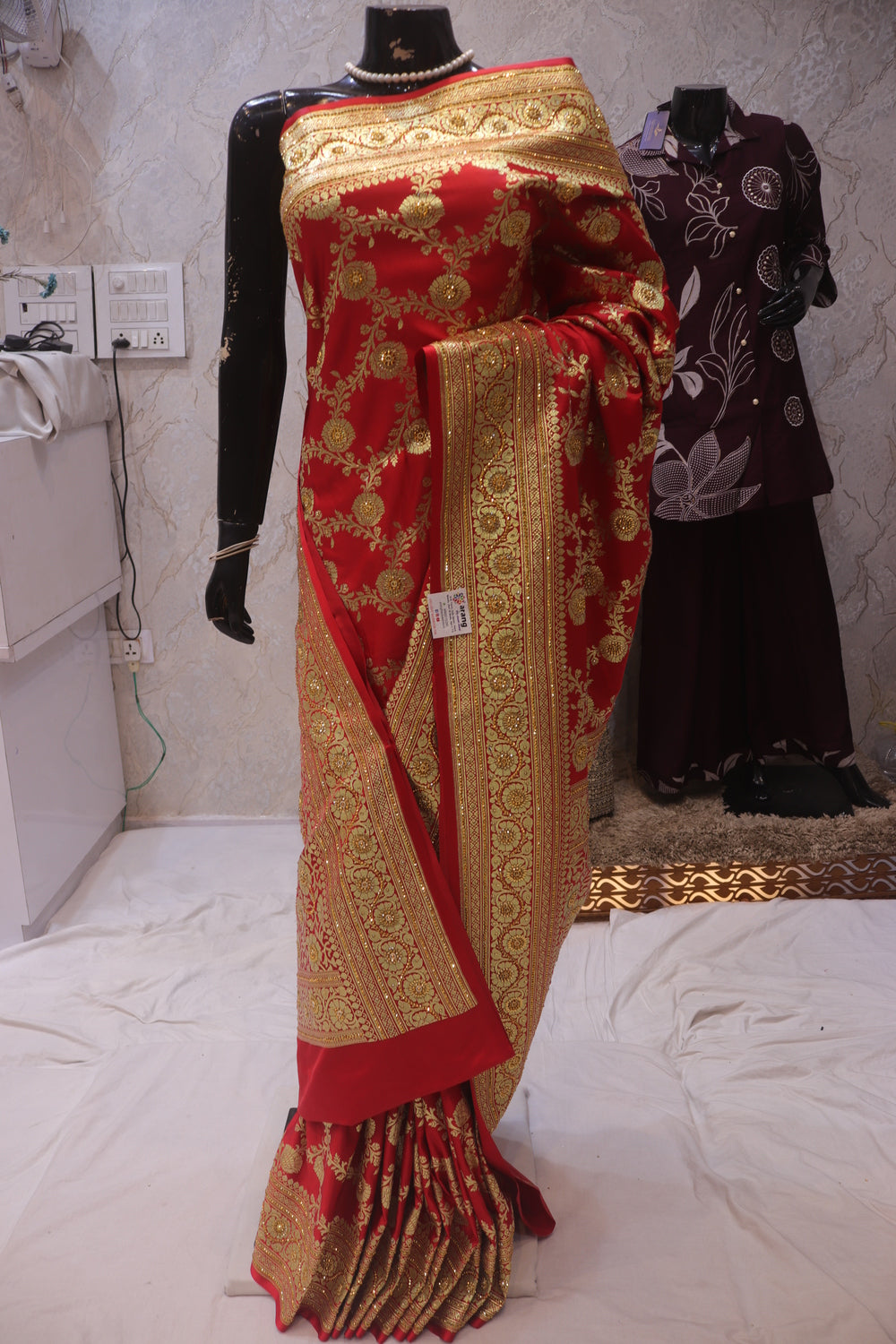 "The Epitome of Bridal Red" Premium Banarasi Silk Saree