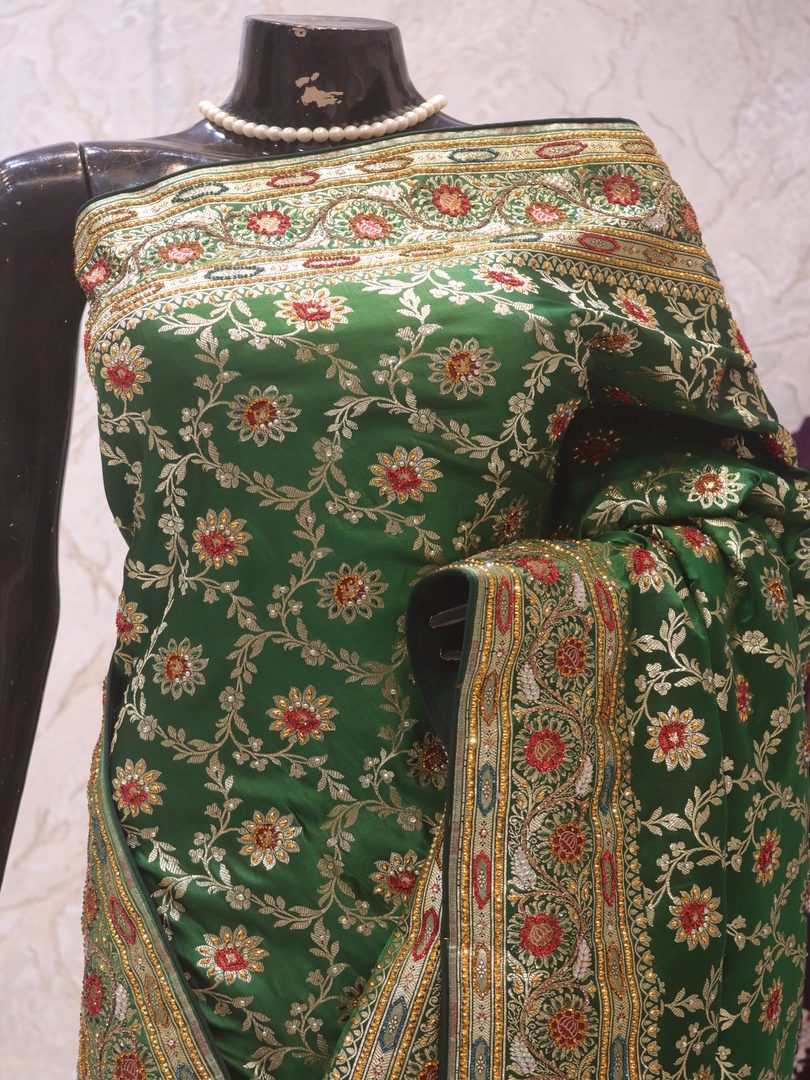 "The Amazon Green" Premium Bridal Banarasi Silk Saree - Image 2