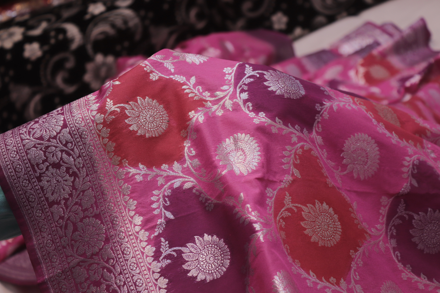 "The Pink Duet" Premium Banarasi Silk Saree - Image 5