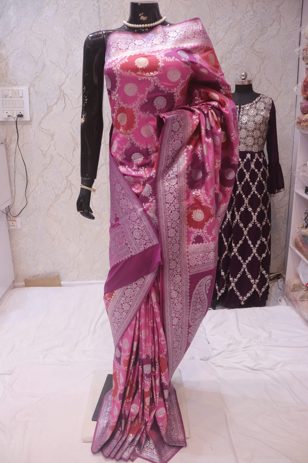 "The Pink Duet" Premium Banarasi Silk Saree - Image 3