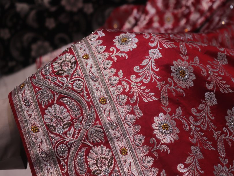 "The Raspberry Sorbet" Premium Banarasi Silk Saree - Image 5