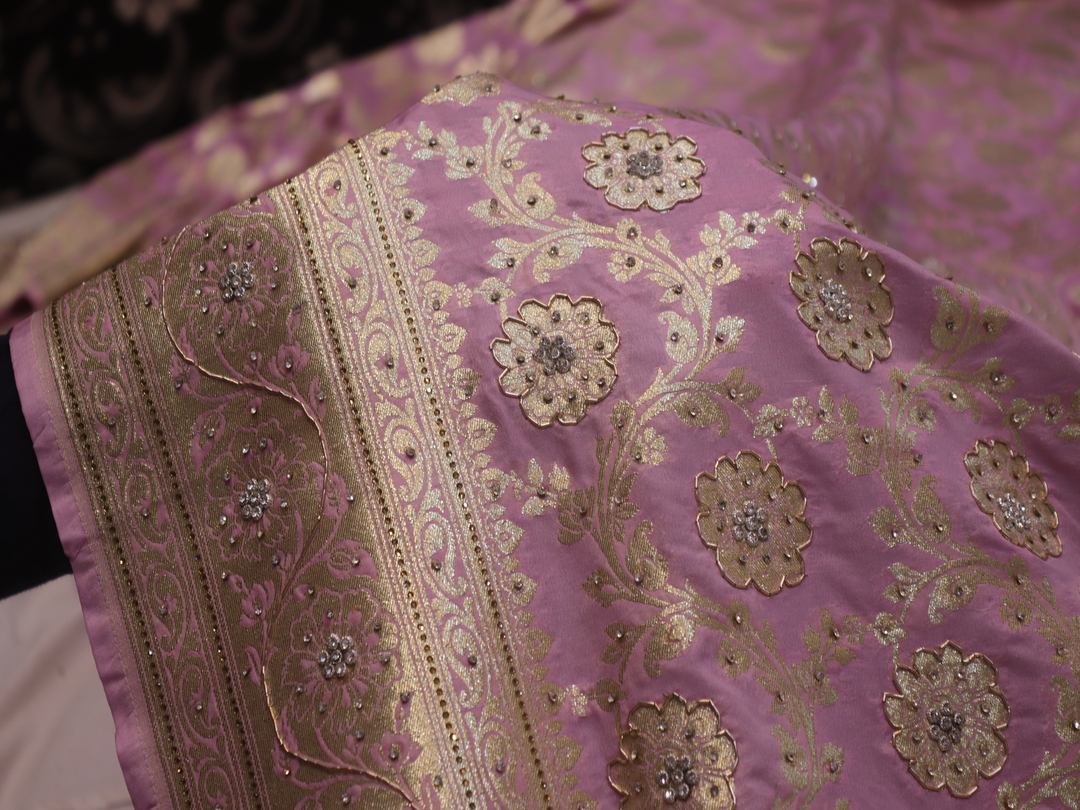 "The Baby Pink" Premium Banarasi Silk Saree - Image 5