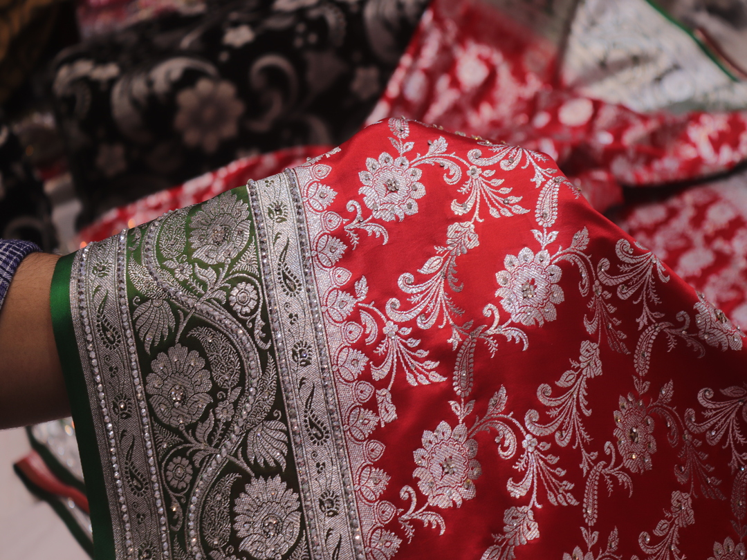 "The Rose Red" Premium Banarasi Silk Saree - Image 5