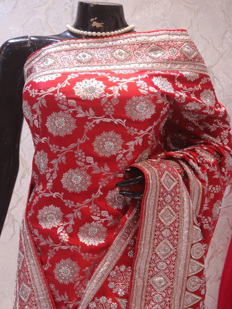 "The Pure Red" Premium Banarasi Bridal Silk Saree - Image 2