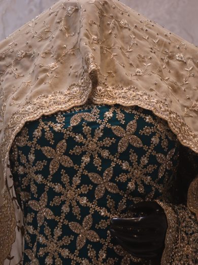 "The Peacock Blue" Premium Designer Saree With Veil