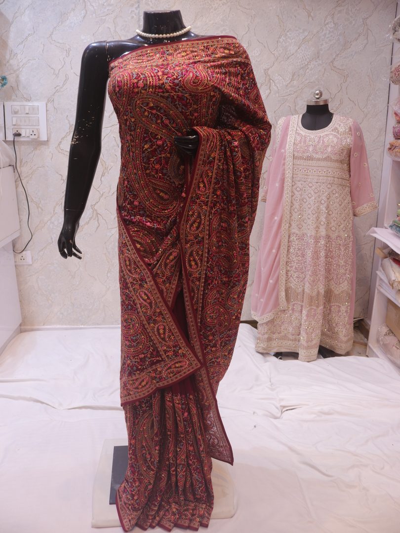 "The Dark Raspberry" Premium Rajwadi Saree - Image 3