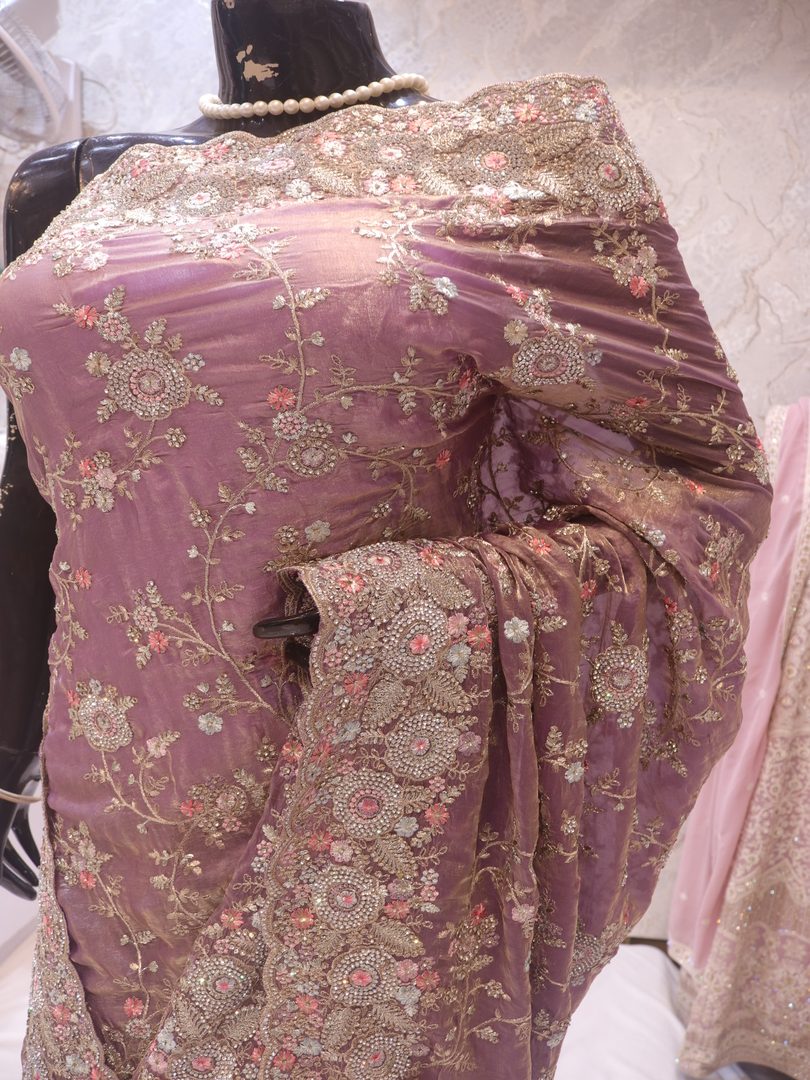"The Dusty Purple" Premium Designer Saree - Image 4