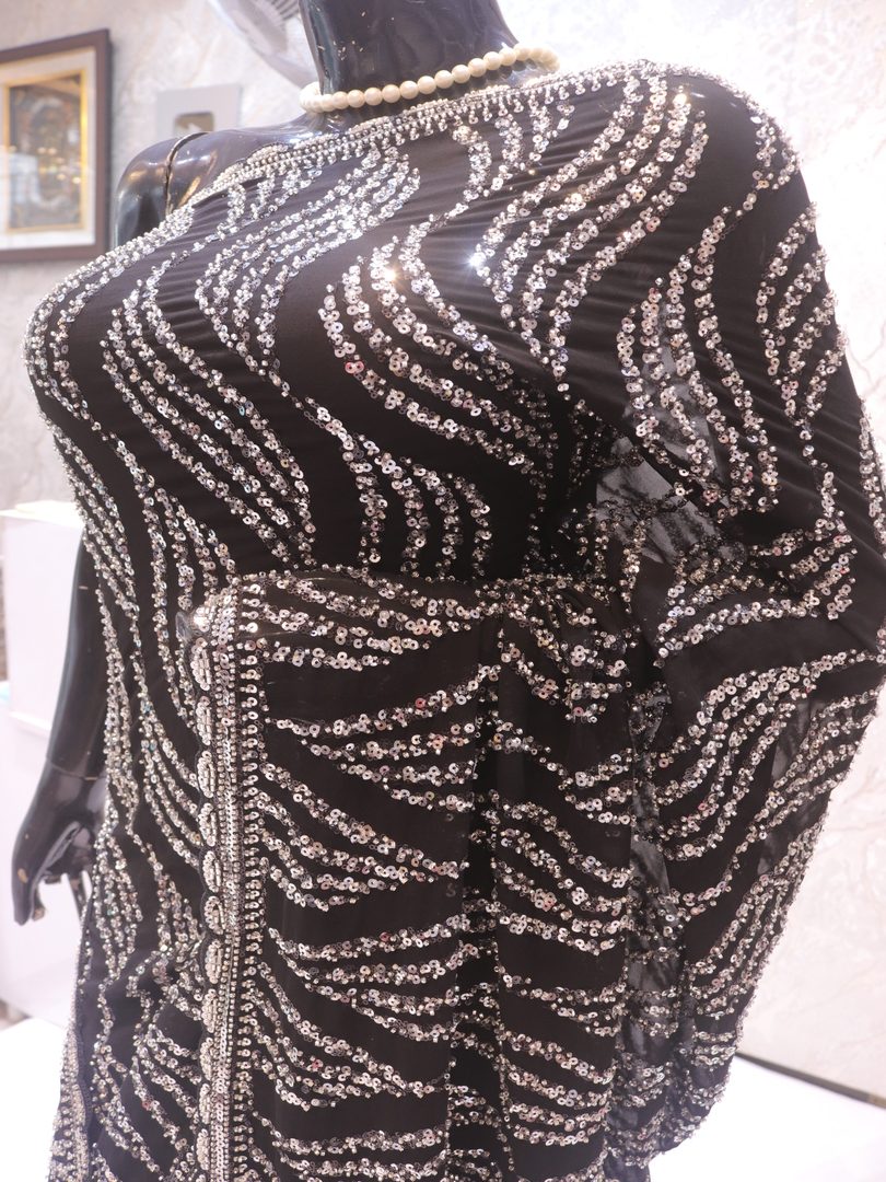"The True Black" Premium Designer Saree - Image 4