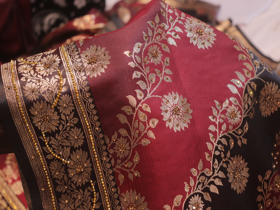 "The Maroon Duet" Premium Banarasi Silk Saree - Image 5