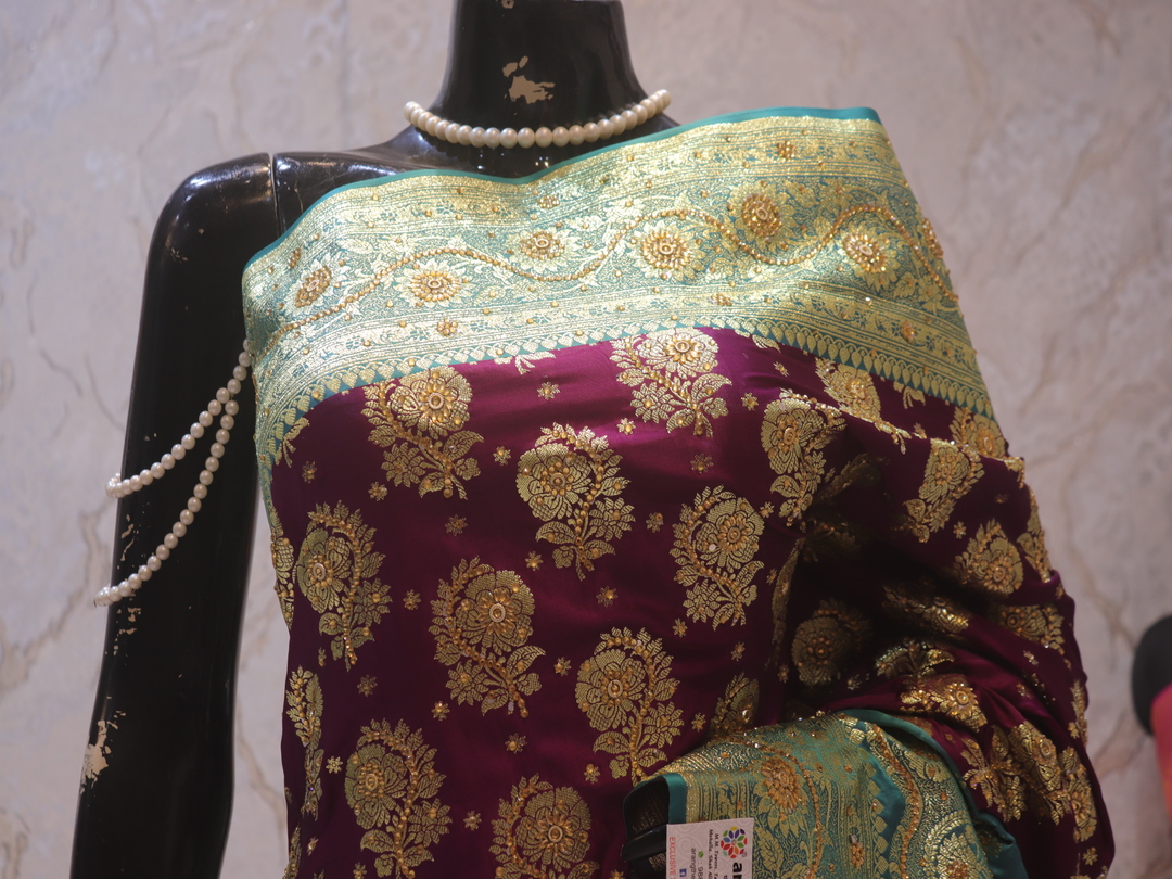 "The English Violet" Premium Banarasi Silk Saree