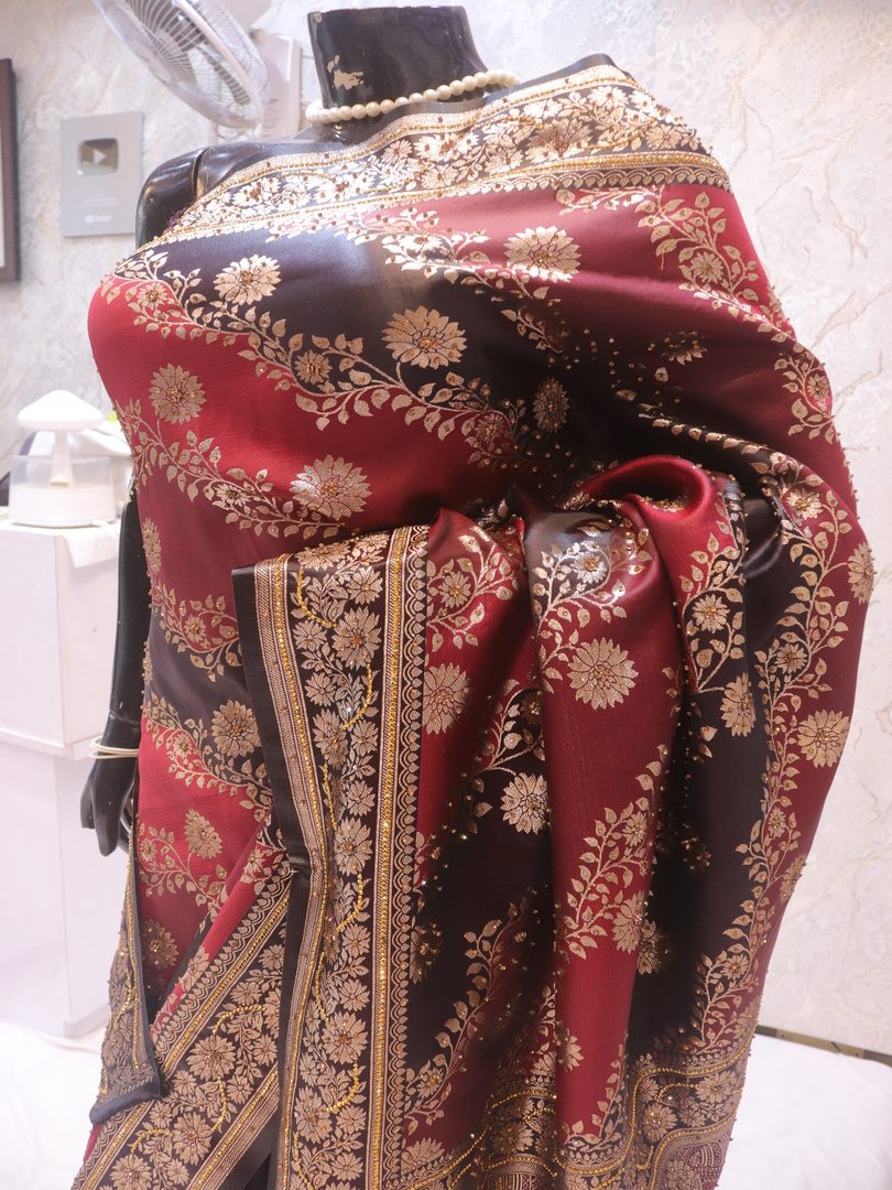 "The Maroon Duet" Premium Banarasi Silk Saree - Image 4