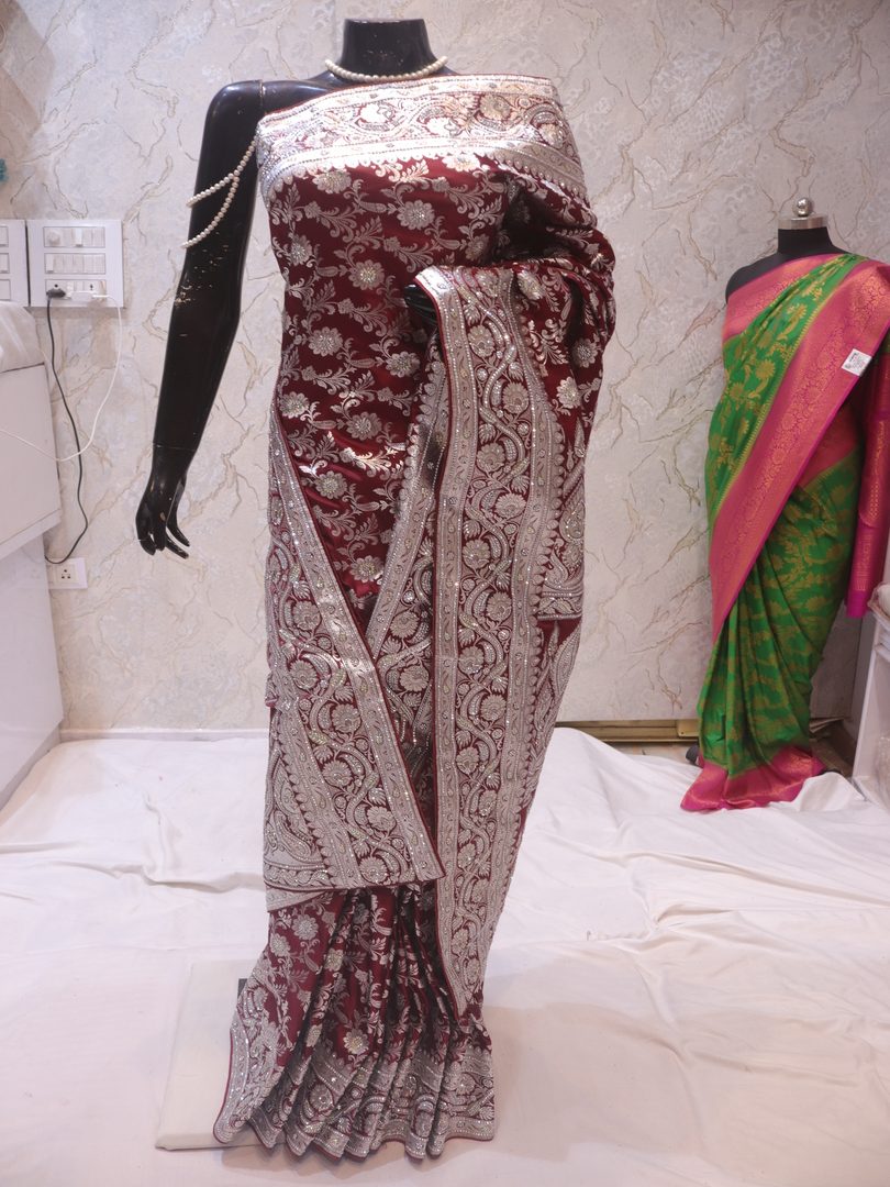 "The Vintage Maroon" Premium Banarasi Silk Saree - Image 3