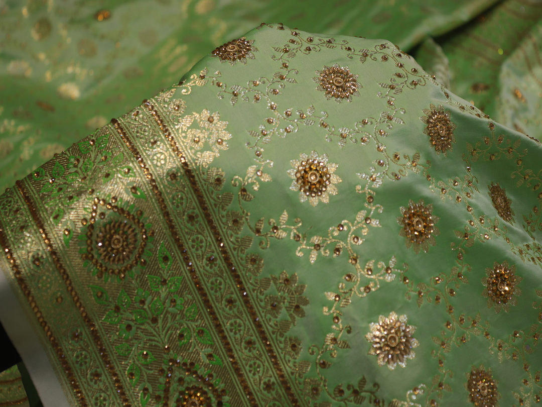 "The Apple Green" Premium Banarasi Saree| - Image 5