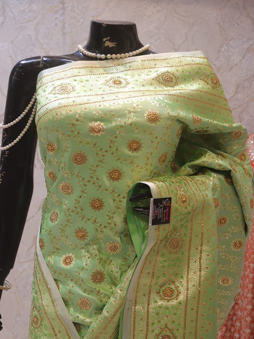 "The Apple Green" Premium Banarasi Saree| - Image 2