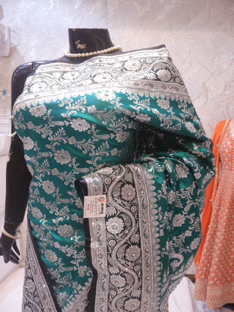 "The Persian Green" Vol 8 Premium Banarasi Silk Saree - Image 4