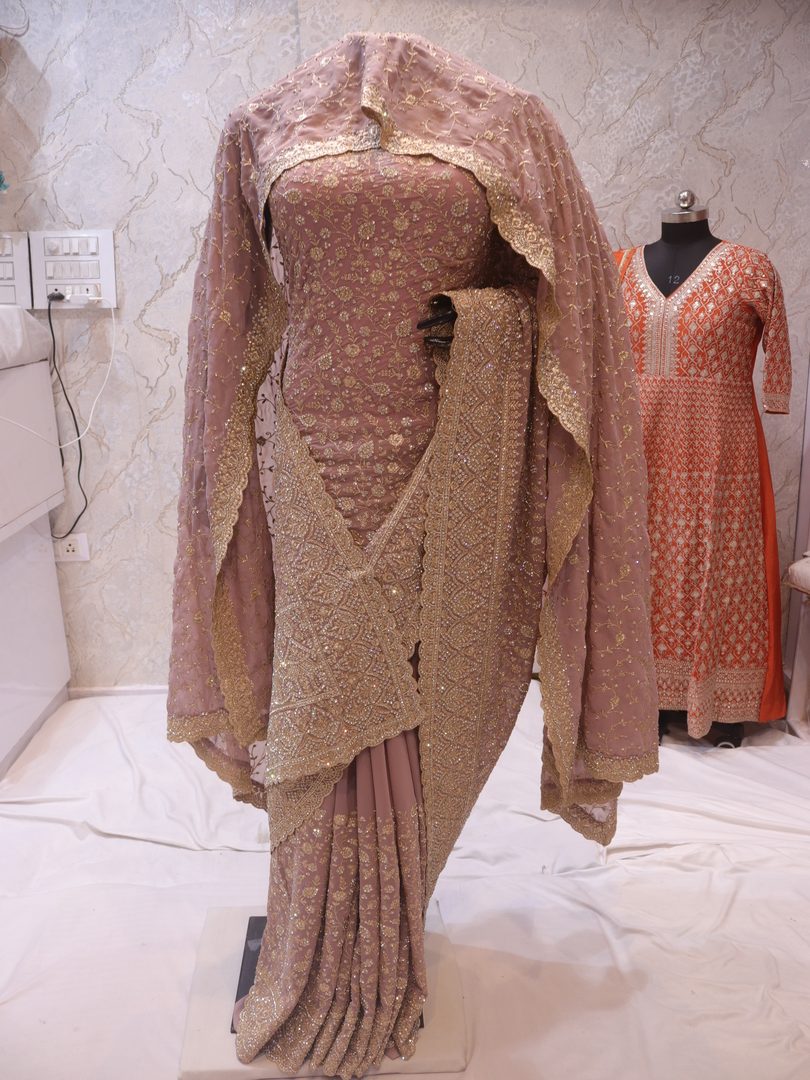 "The Dusty Purple" Vol 4 Premium Designer Saree With Veil - Image 3