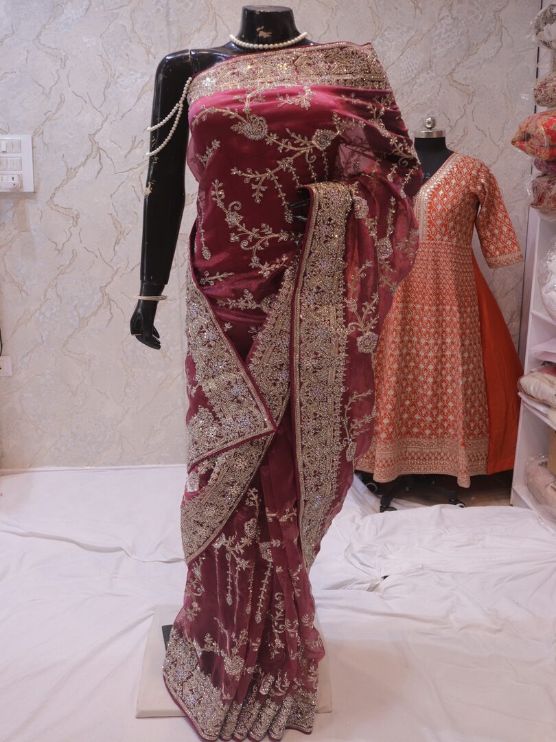 “The Rouge Pink” Premium Designer Saree - Image 3