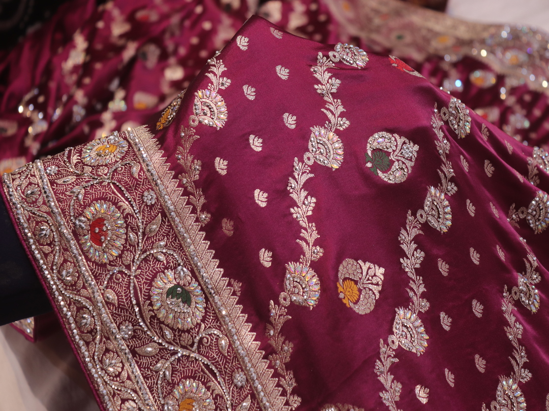"The Dark Raspberry" Premium Bridal Banarasi Silk Saree - Image 5