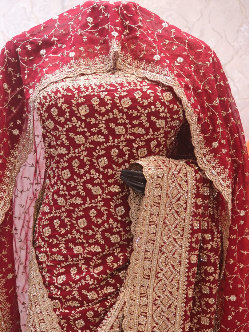 "The Mahogany Red" Premium Designer Saree with Veil - Image 2