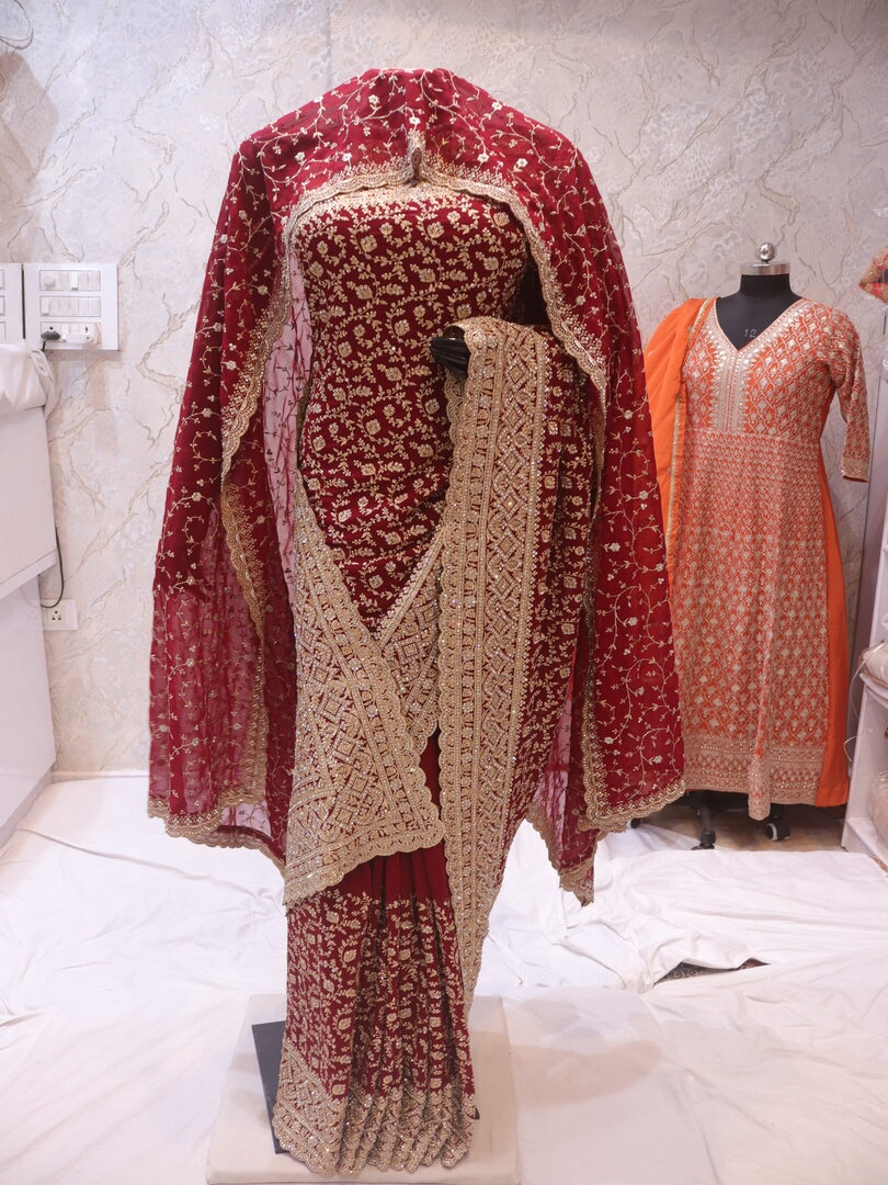"The Mahogany Red" Premium Designer Saree with Veil - Image 3