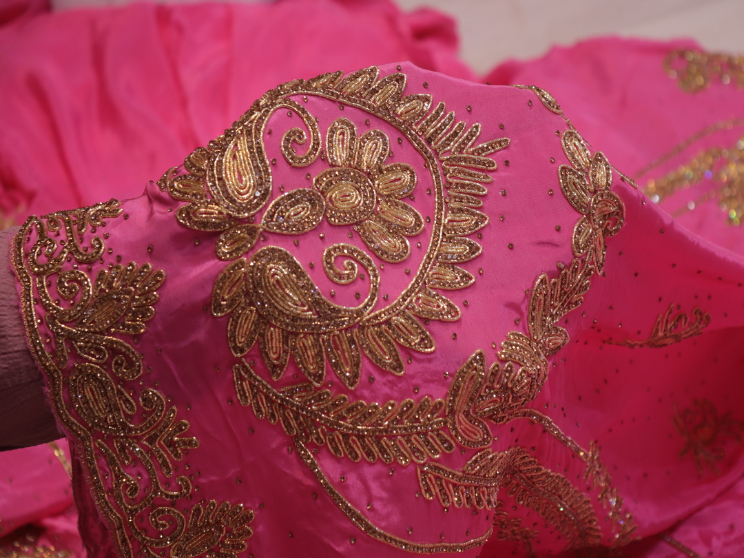 “The Persian Pink” Premium Handcrafted Saree - Image 5