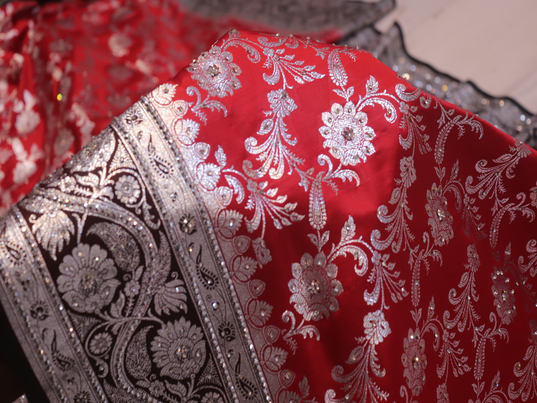 "The Rose Red" Premium Banarasi Silk Saree - Image 5