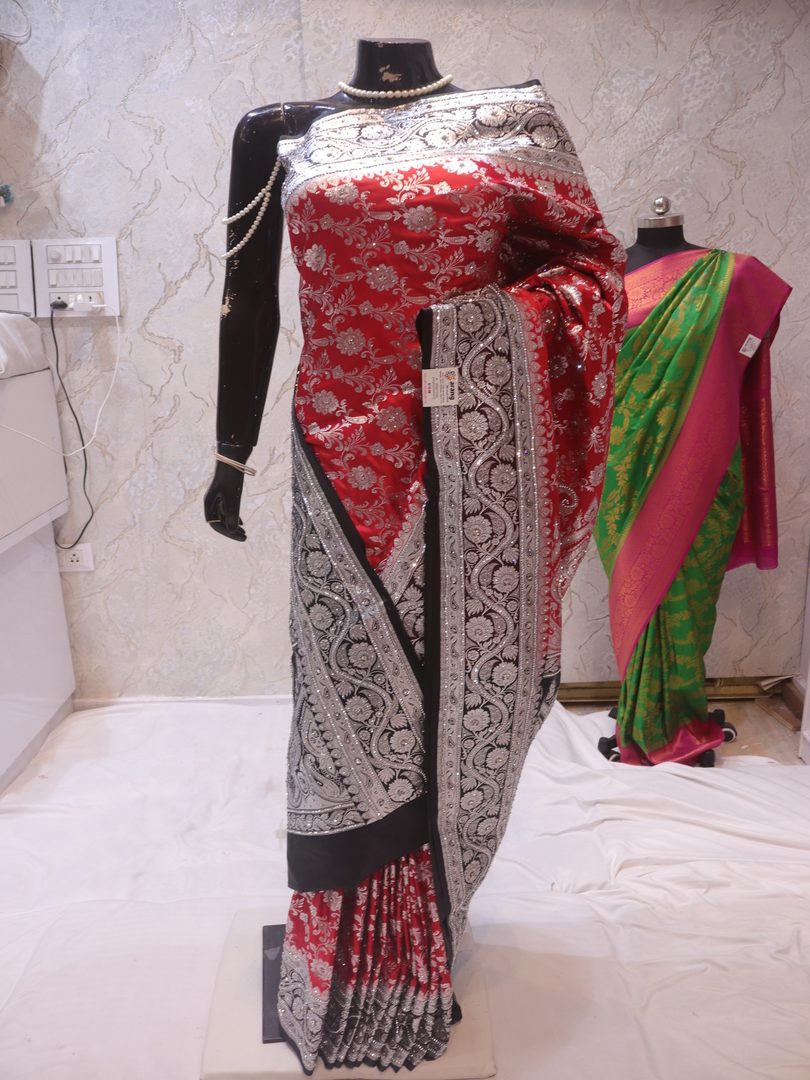 "The Rose Red" Premium Banarasi Silk Saree - Image 3