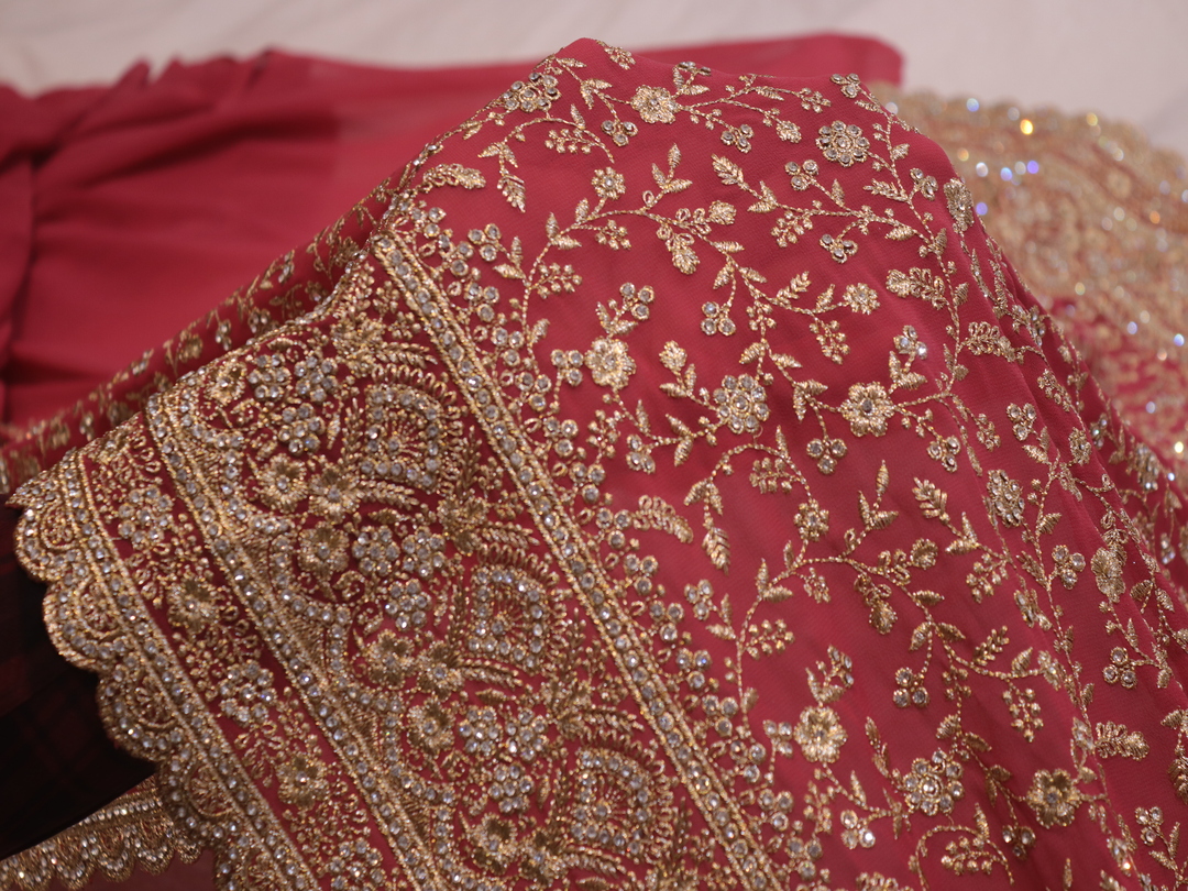 “The Tulip Pink” Premium Designer Saree with Veil - Image 5