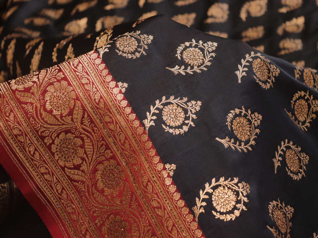 "The Black Duet" Premium Banarasi Silk Saree - Image 5