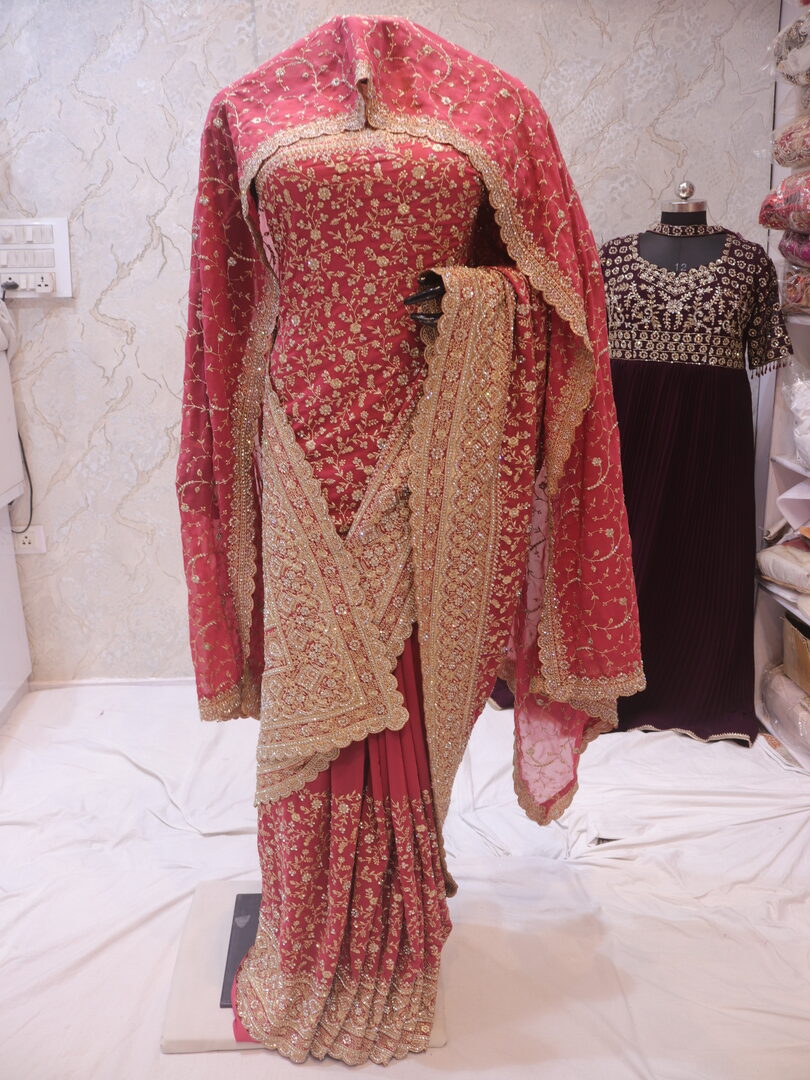 “The Tulip Pink” Premium Designer Saree with Veil - Image 3