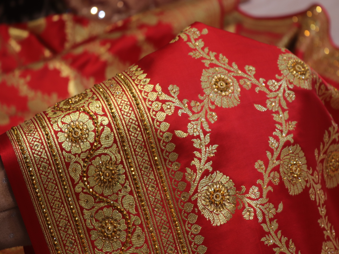 “The Bridal Red” Premium Banarasi Silk Saree - Image 5