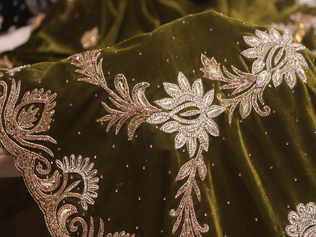 “The Olive Green” Premium Handcrafted Saree - Image 5