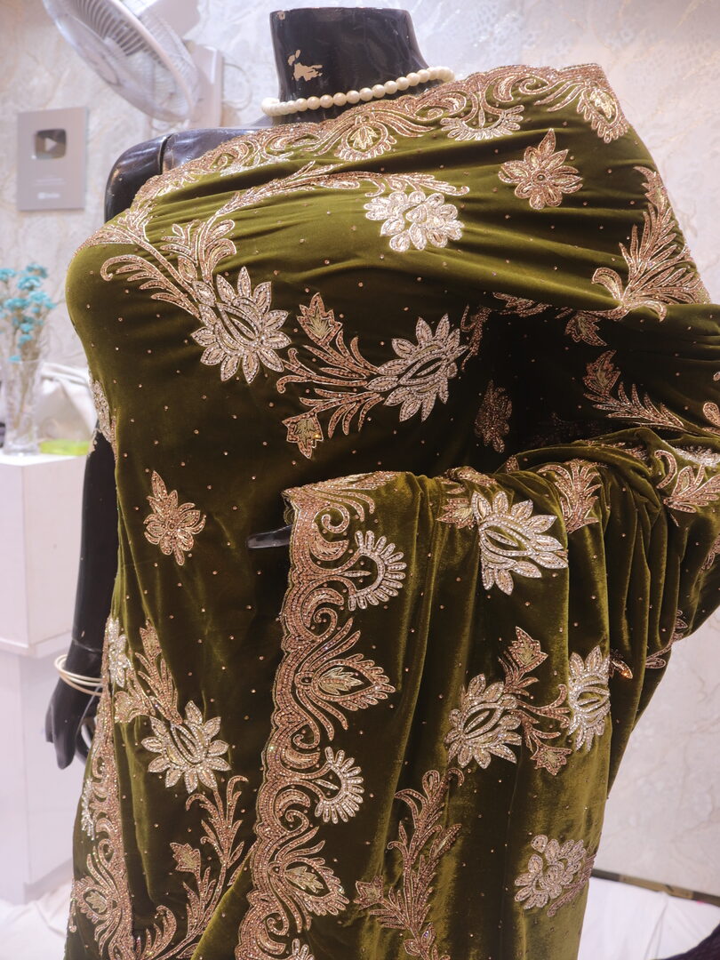 “The Olive Green” Premium Handcrafted Saree - Image 4