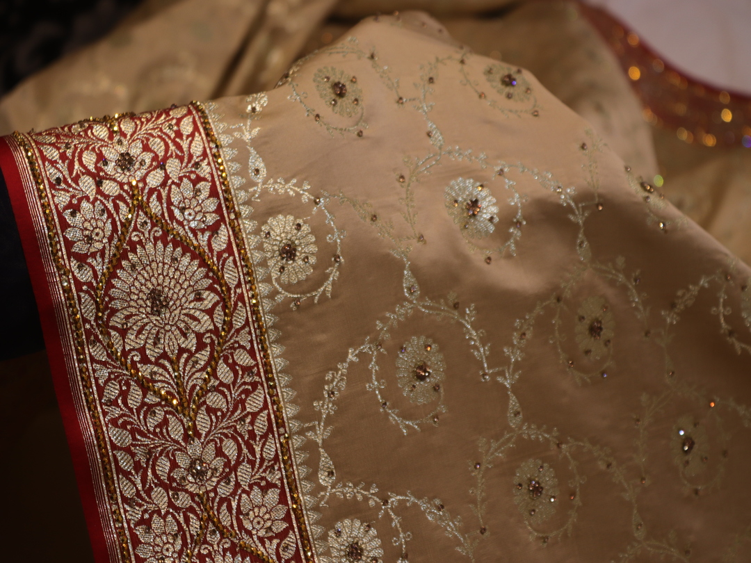 "The Hazelwood" Premium Bridal Banarasi Silk Saree - Image 5