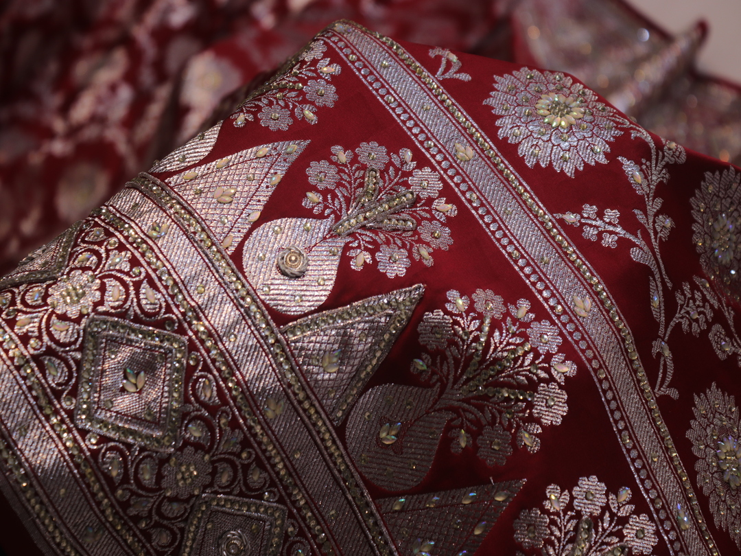 "The Aesthetic Maroon" Premium Banarasi Silk Saree - Image 5