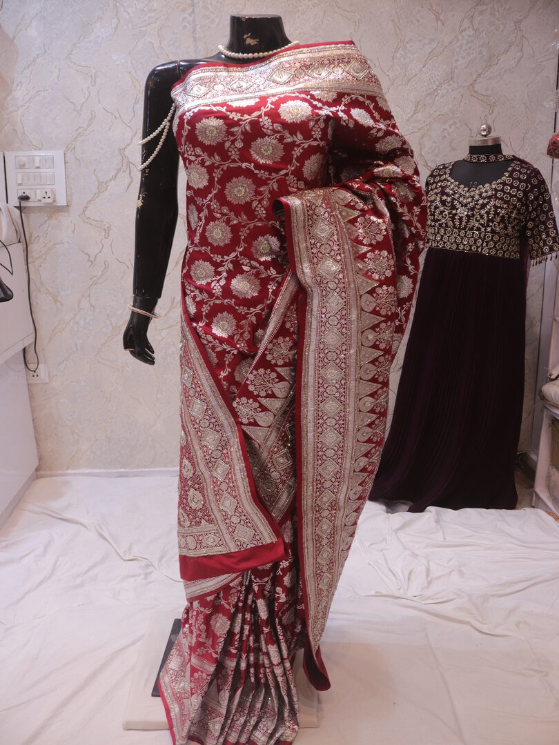 "The Aesthetic Maroon" Premium Banarasi Silk Saree - Image 3