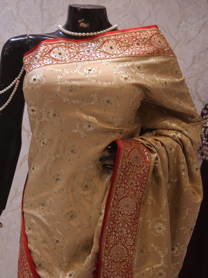 "The Hazelwood" Premium Bridal Banarasi Silk Saree - Image 2