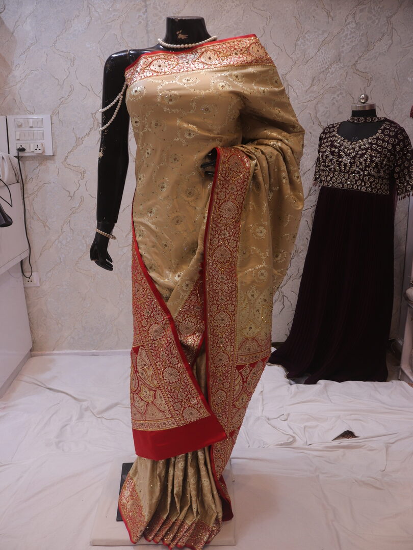 "The Hazelwood" Premium Bridal Banarasi Silk Saree - Image 3