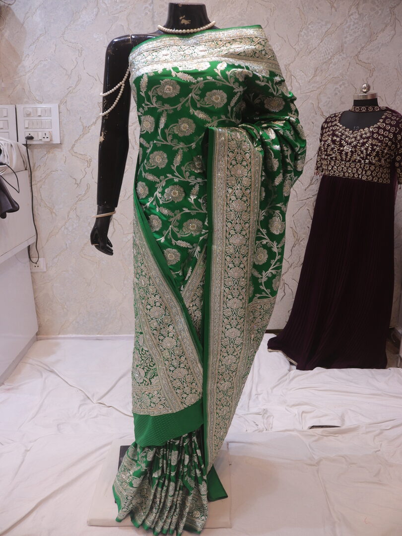 "The True Green" Premium Banarasi Silk Saree - Image 3