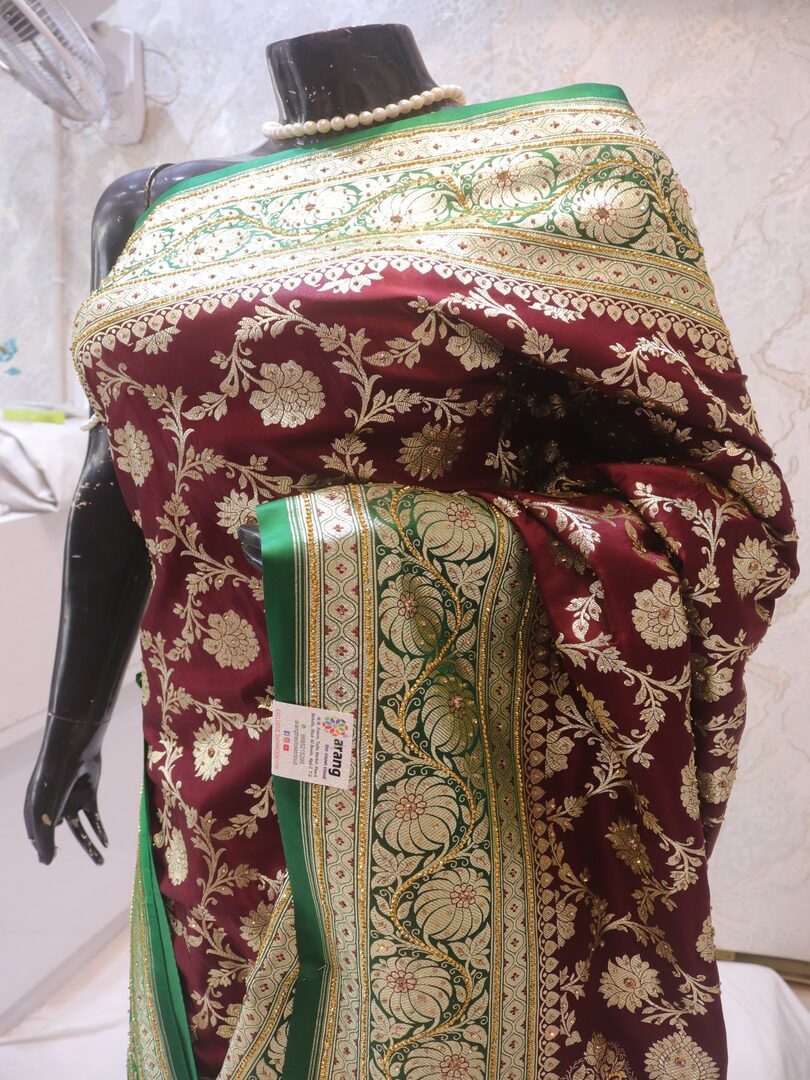 "The Garnet Duet" Premium Banarasi Silk Saree - Image 4