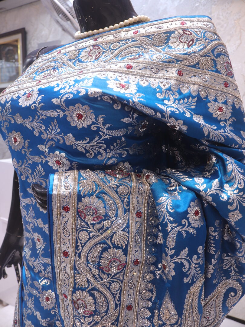 "The Prussian Blue" Premium Bridal Banarasi Silk Saree - Image 4